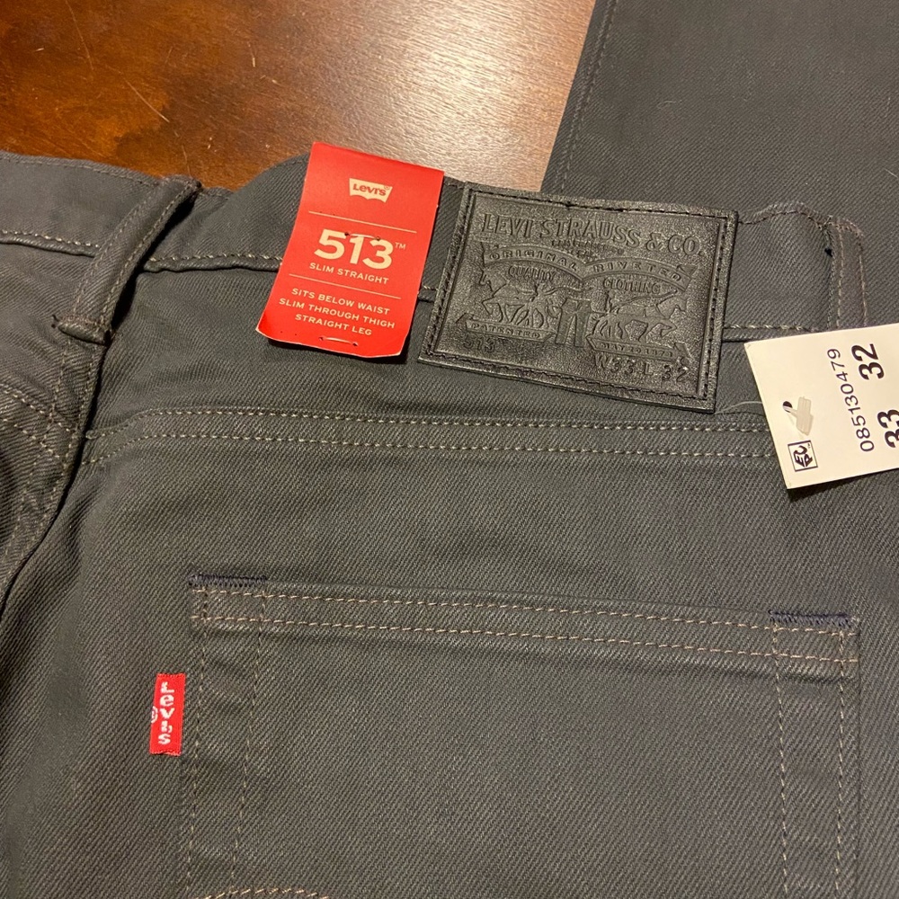 Charcoal grey Levi 513 jeans